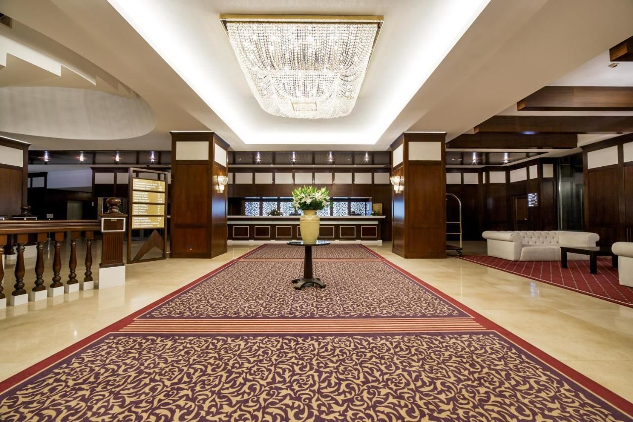 Отель Hotel International Синая-9